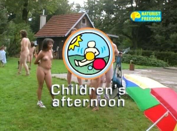 Nudism family video - Childrens afternoon [720x576 | 00:26:17 | 1.7 GB]