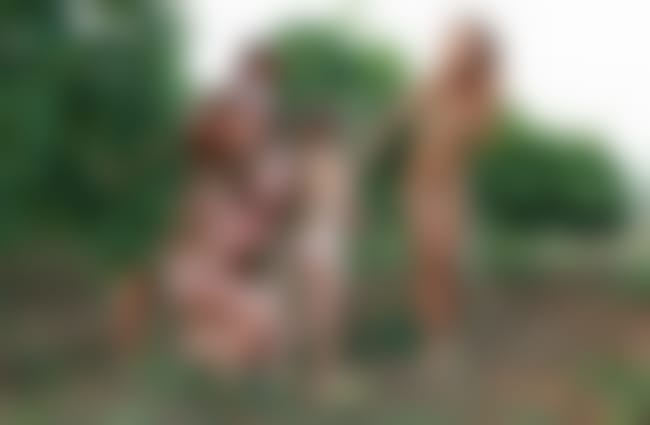 Young girls nudists photos [Sunny vineyards]