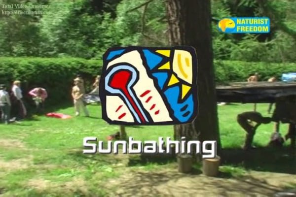Sunbathing - Naturist freedom family nudism video [720×480 | 00:54:58 | 841.44 MB]