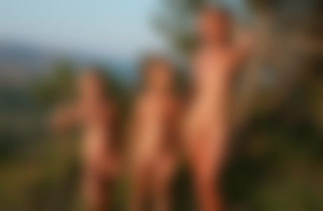 Photos family nudism in the woods [Gold Grassy Field new]