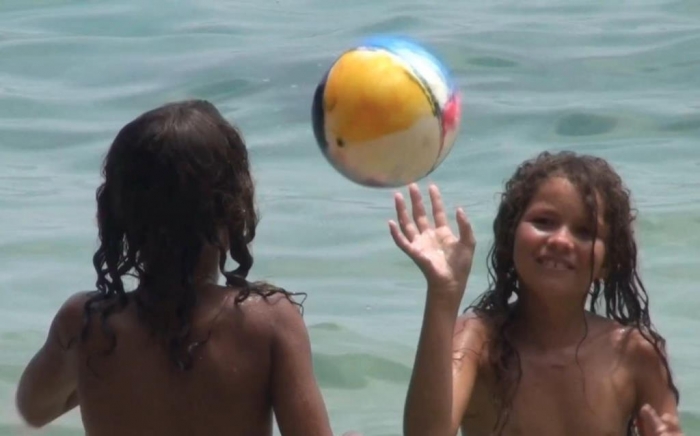 Brazilian wild beach is a warm sandy paradise - 2,32 GB Full HD